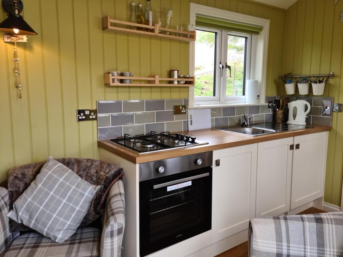The Bay ,Luxury Shepherds Hut, Dundonnell Exterior foto