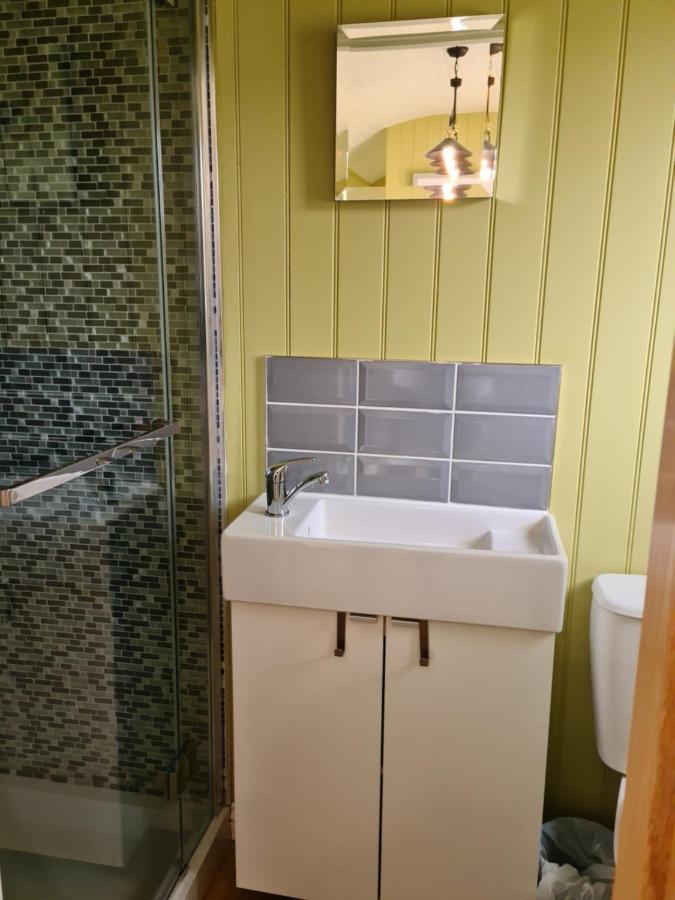 The Bay ,Luxury Shepherds Hut, Dundonnell Exterior foto