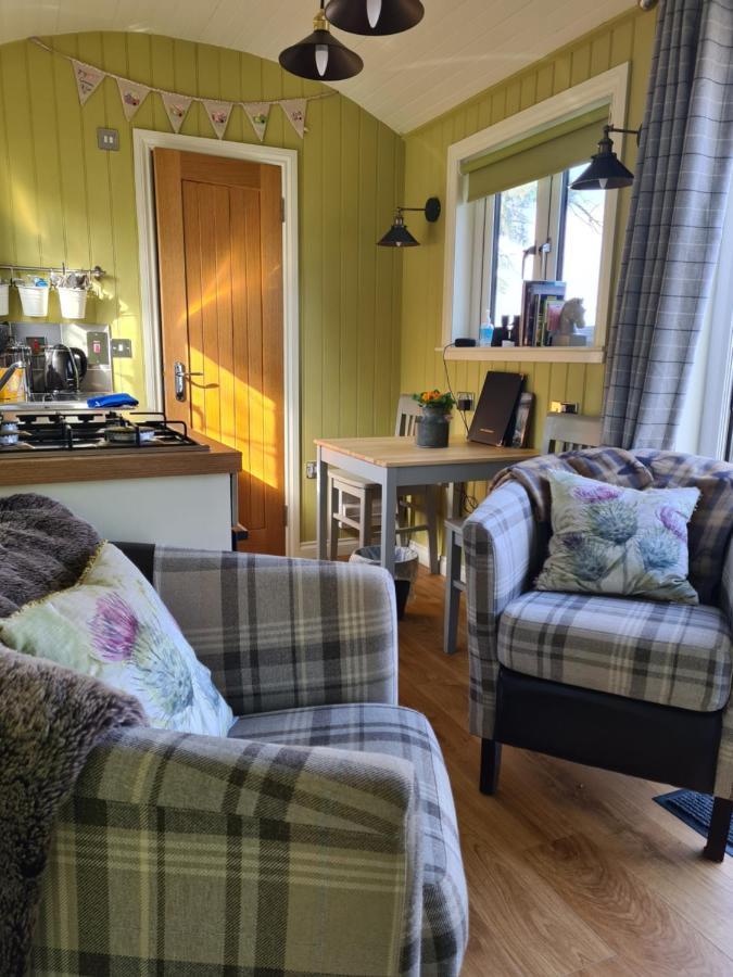 The Bay ,Luxury Shepherds Hut, Dundonnell Exterior foto